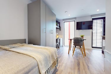 iQ Weaver Place Student Halls, Bishop Street, City Centre, Coventry, CV1 1HW - Image 3